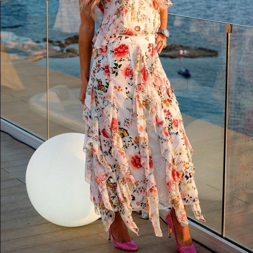 Alice + Olivia Yula Silk Midi Skirt - Picture 3 of 8
